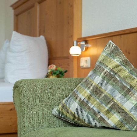 Appartement Predigstuhlblick Mit Indoorpool Und Sauna Bad Goisern Esterno foto